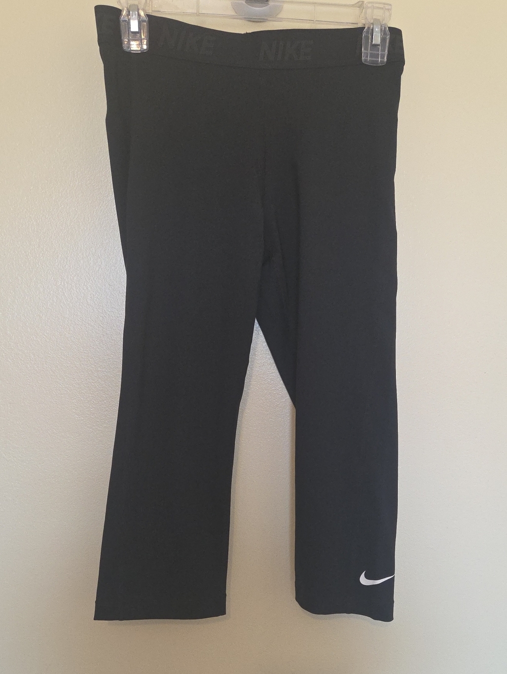 Nike Black Cropped Athletic Leggings with White Swoosh